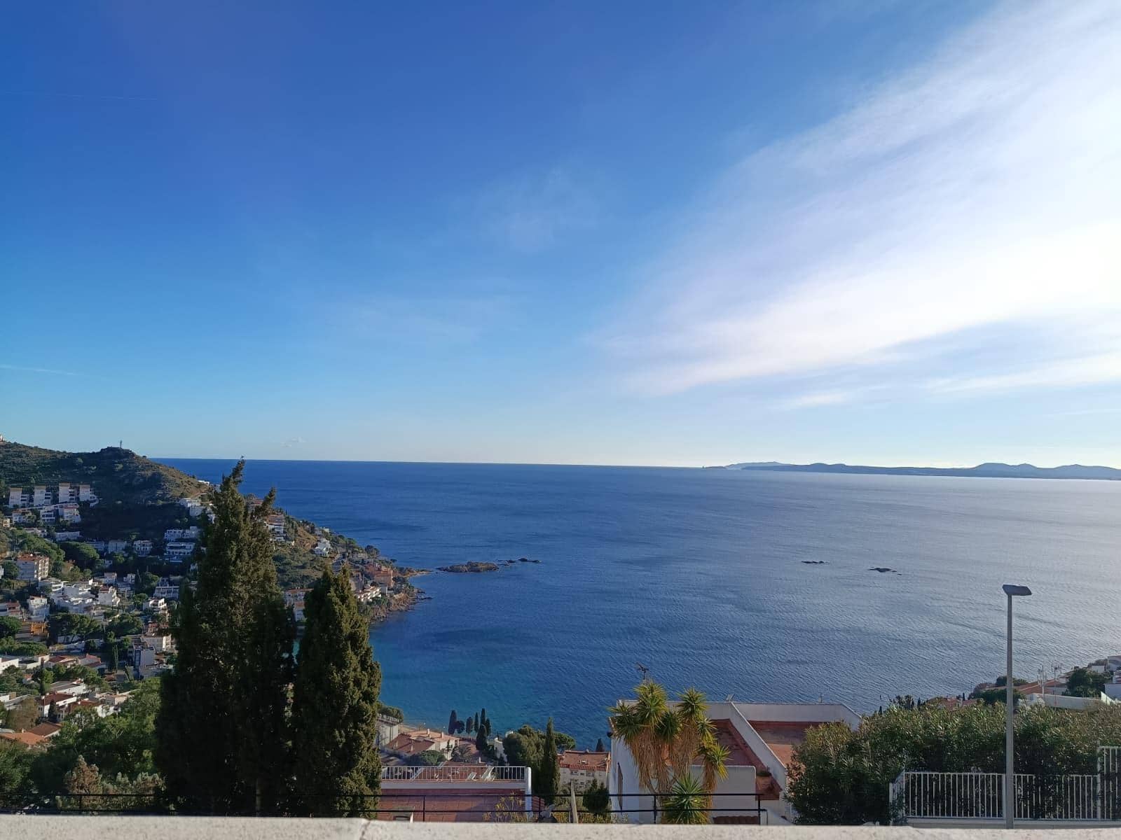 2 Zimmer Strandapartment zu verkaufen in Roses mit Pool - 325.000 € (Ref: 8935100)