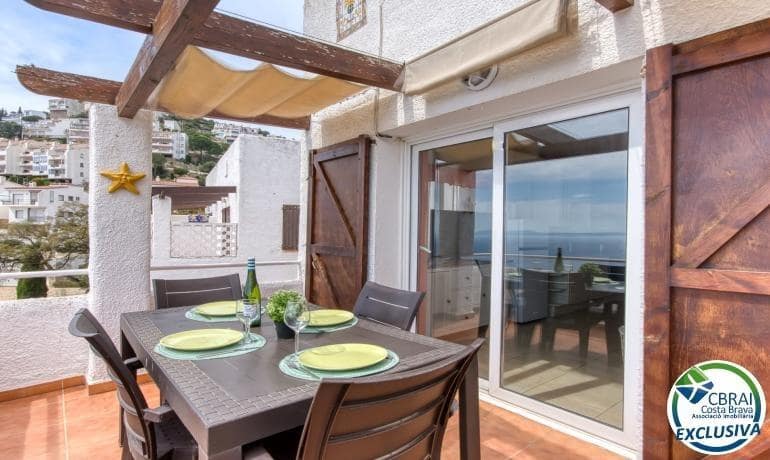 2 quarto Apartamento de Praia para venda em Roses com piscina - 315 000 € (Ref: 8935100)