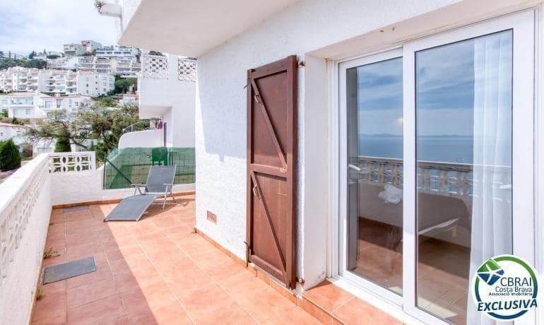 2 quarto Apartamento de Praia para venda em Roses com piscina - 315 000 € (Ref: 8935100)