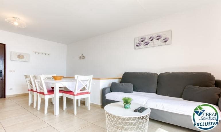 2 quarto Apartamento de Praia para venda em Roses com piscina - 315 000 € (Ref: 8935100)