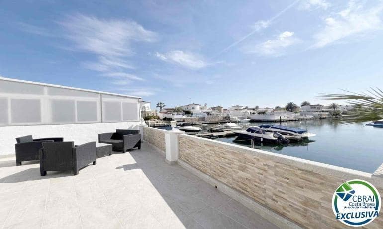 3 soverom Hus til salgs i Empuriabrava med garasje - € 599 900 (Ref: 8954236)