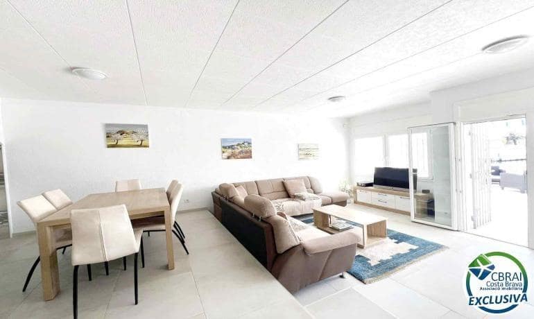 3 soverom Hus til salgs i Empuriabrava med garasje - € 599 900 (Ref: 8954236)