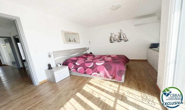 3 soverom Hus til salgs i Empuriabrava med garasje - € 599 900 (Ref: 8954236)