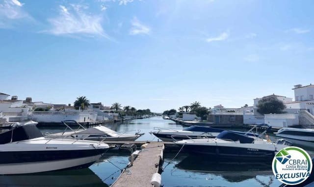 3 soverom Hus til salgs i Empuriabrava, Castelló d'Empúries med garasje - € 599 900 (Ref: 8954236)