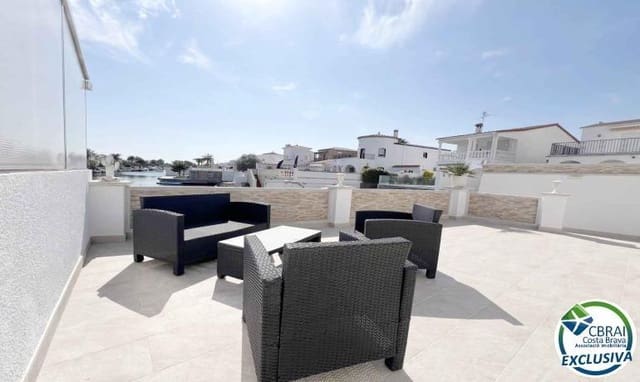 3 soverom Hus til salgs i Empuriabrava, Castelló d'Empúries med garasje - € 599 900 (Ref: 8954236)