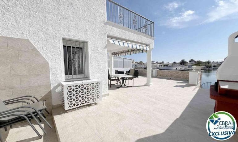 3 soverom Hus til salgs i Empuriabrava med garasje - € 599 900 (Ref: 8954236)