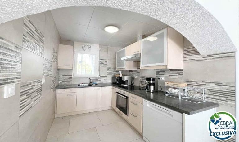 3 soverom Hus til salgs i Empuriabrava med garasje - € 599 900 (Ref: 8954236)