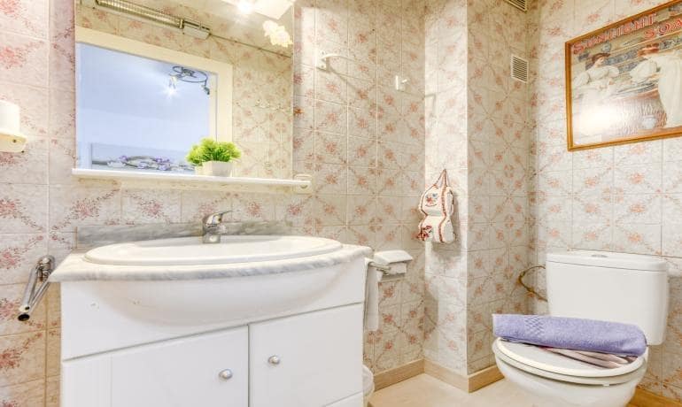 5 bedroom Apartment for sale in Roses with pool garage - € 880,000 (Ref: 8976033)