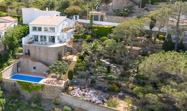 5 slaapkamer Appartement te koop in Roses met zwembad garage - € 880.000 (Ref: 8976033)