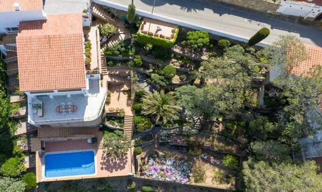 5 slaapkamer Appartement te koop in Roses met zwembad garage - € 880.000 (Ref: 8976033)