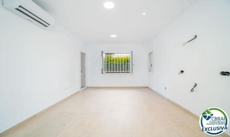 2 Zimmer Apartment zu verkaufen in Roses - 268.500 € (Ref: 8982592)