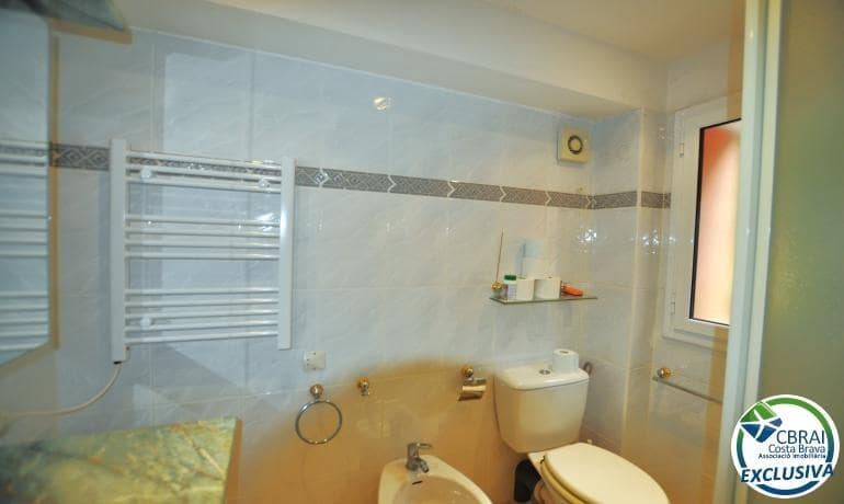 2 bedroom Villa for sale in Roses with garage - € 377,000 (Ref: 8992048)