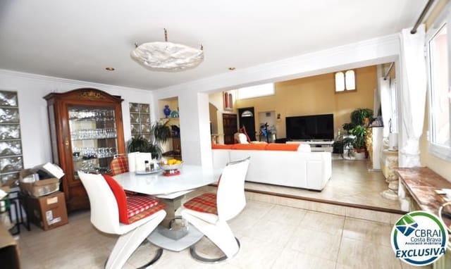 2 quarto Moradia para venda em Roses com garagem - 377 000 € (Ref: 8992048)