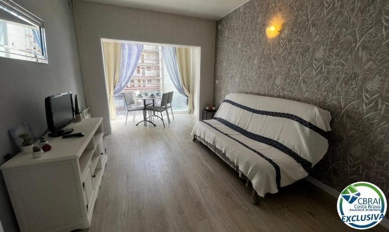 Appartement à vendre à Roses - 109 000 € (Ref: 8994564)