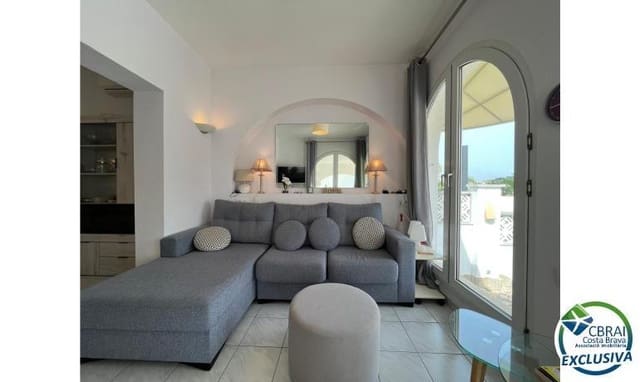 3 makuuhuone Huvila myytävänä paikassa Empuriabrava, Castelló d'Empúries mukana uima-altaan 
autotalli - 795 000 € (Ref: 9005416)