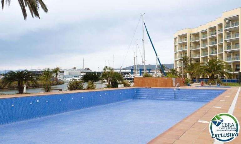 3 bedroom Apartment for sale in Santa Margarida with pool - € 480,000 (Ref: 9026591)
