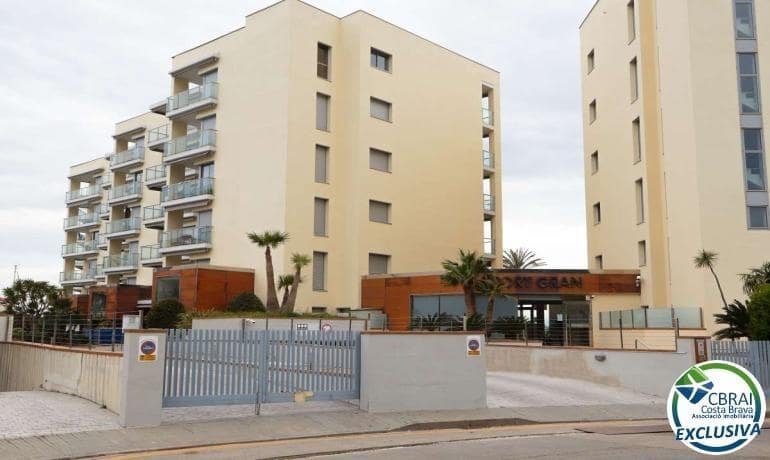 3 bedroom Apartment for sale in Santa Margarida with pool - € 480,000 (Ref: 9026591)
