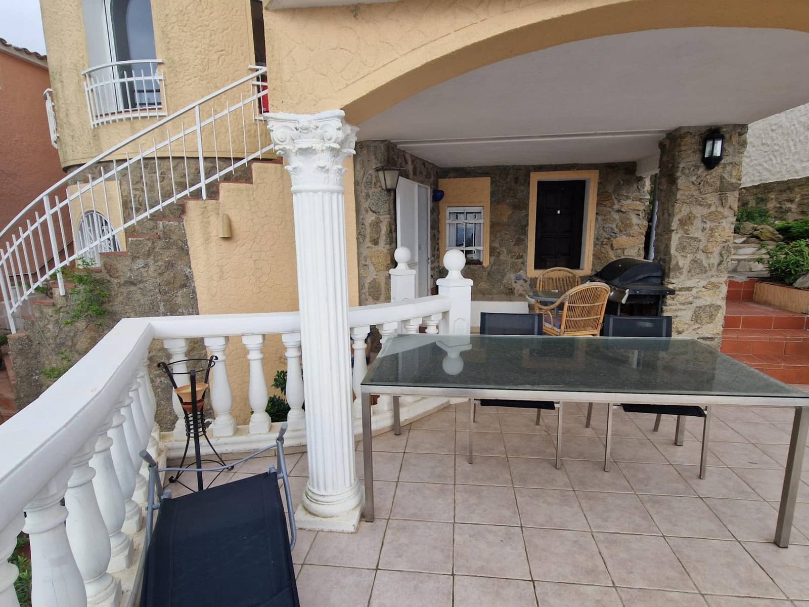 3 soveværelse Villa til salg i Roses med swimmingpool garage - € 550.000 (Ref: 9060319)