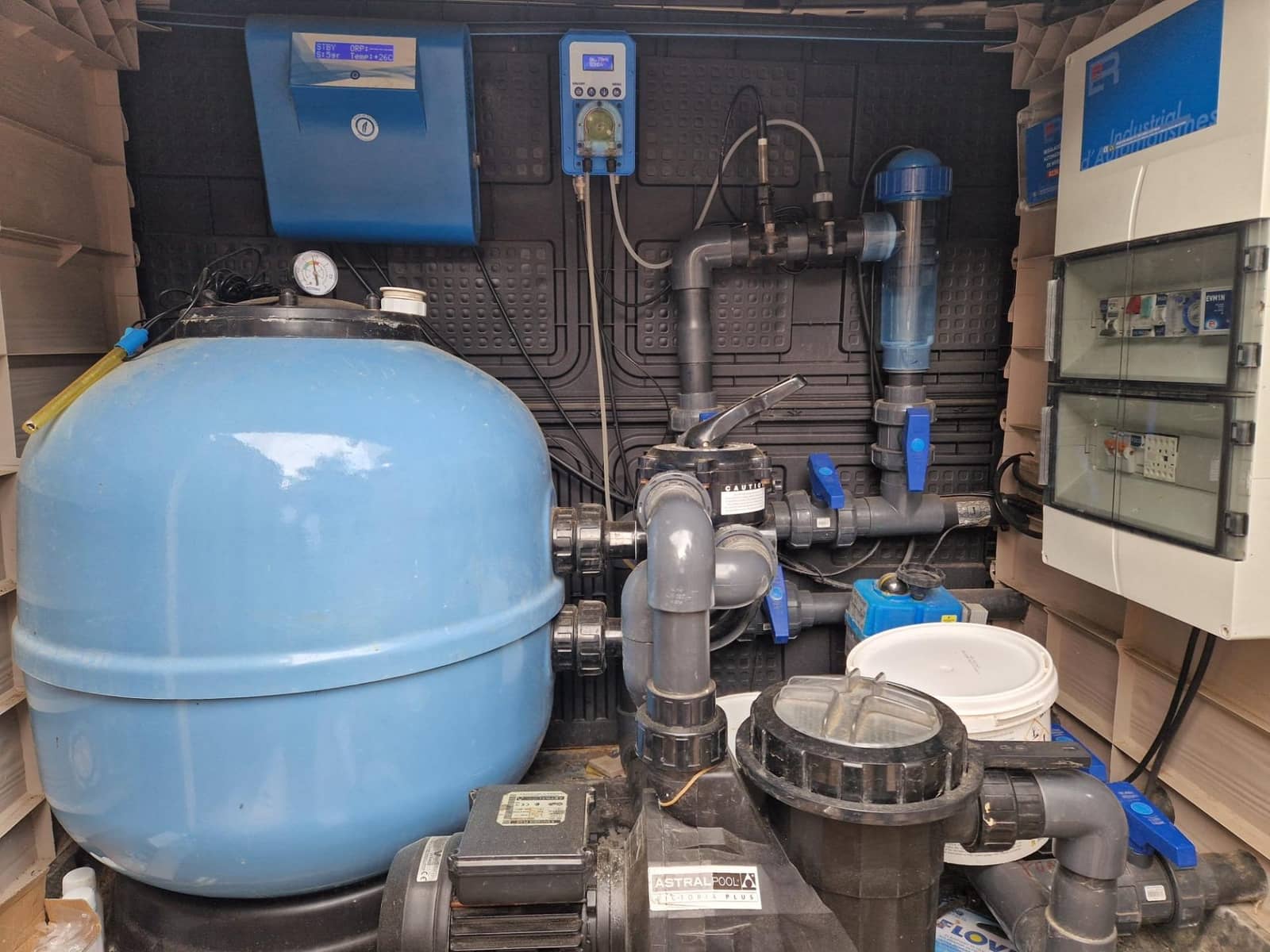 3 soveværelse Villa til salg i Roses med swimmingpool garage - € 550.000 (Ref: 9060319)