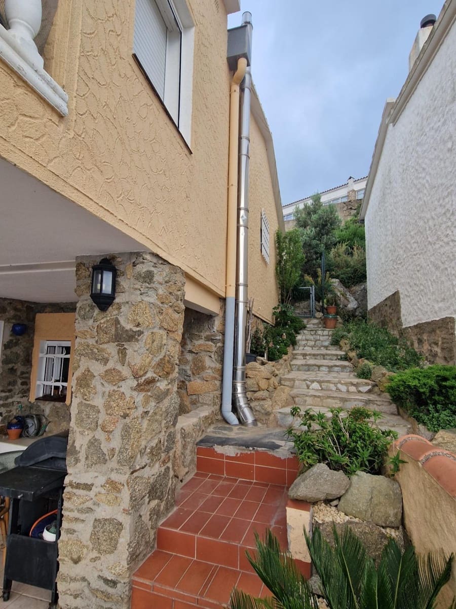 3 Zimmer Villa zu verkaufen in Roses mit Pool Garage - 533.000 € (Ref: 9060319)