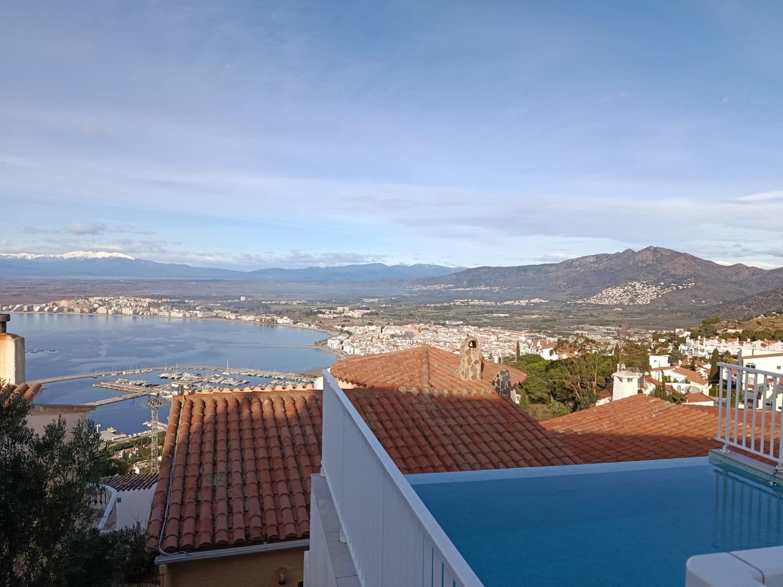 3 Zimmer Villa zu verkaufen in Roses mit Pool Garage - 533.000 € (Ref: 9060319)