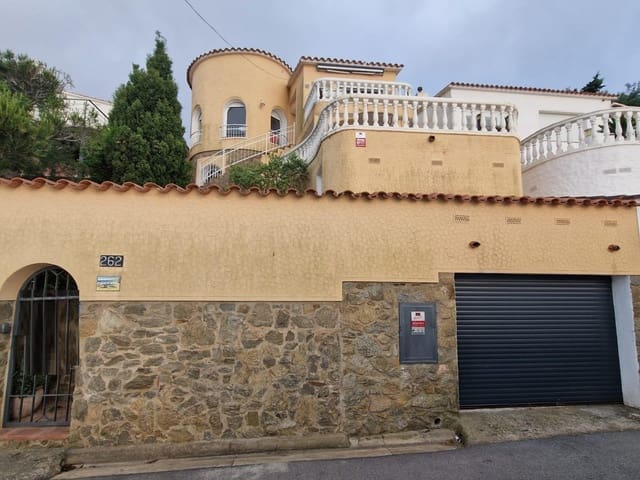 3 chambre Villa/Maison à vendre à Roses avec piscine garage - 533 000 € (Ref: 9060319)