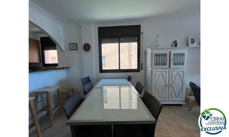2 bedroom Apartment for sale in Empuriabrava - € 299,000 (Ref: 9073259)