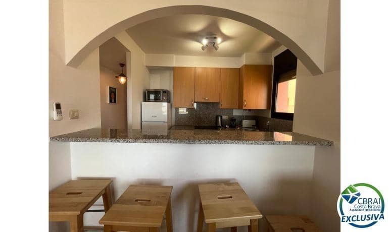 2 bedroom Apartment for sale in Empuriabrava - € 299,000 (Ref: 9073259)