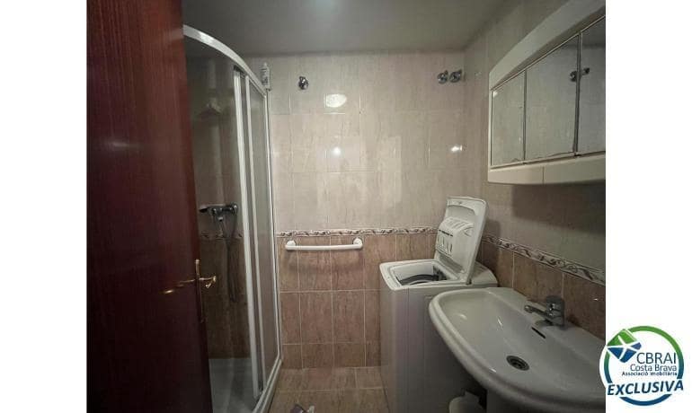 2 bedroom Apartment for sale in Empuriabrava - € 299,000 (Ref: 9073259)