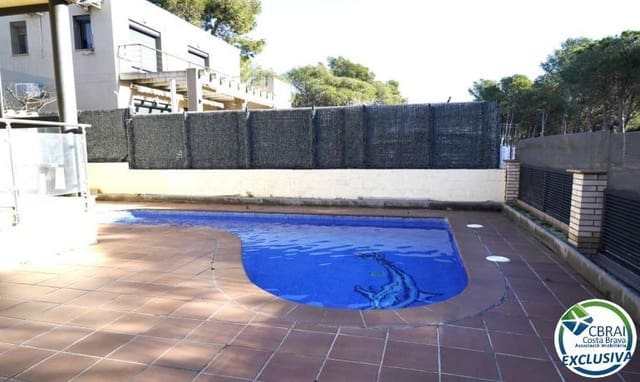 Chalet de 4 habitaciones en Roses en venta - 500.000 € (Ref: 9124897)