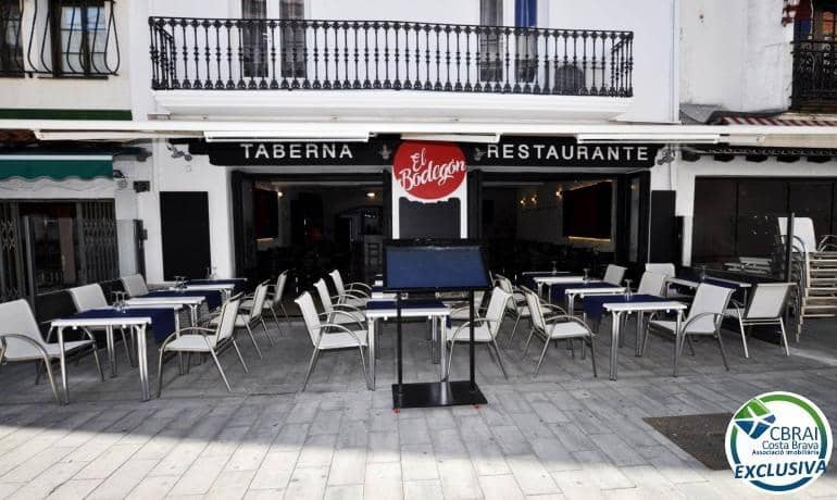 Business for sale in Roses - € 750,000 (Ref: 9142765)