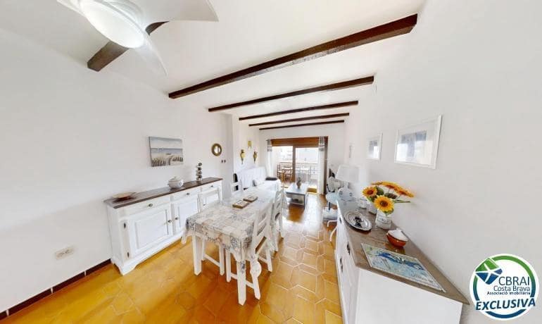 2 quarto Apartamento para venda em Empuriabrava com piscina - 220 000 € (Ref: 9142766)