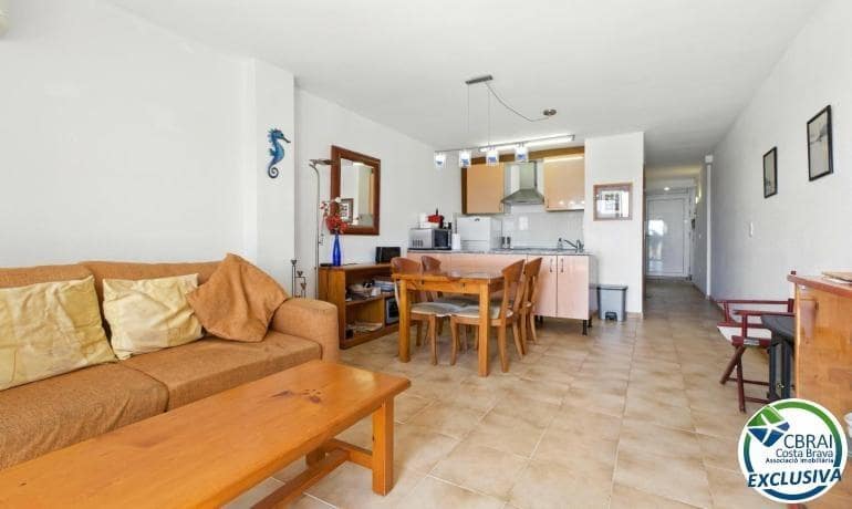 1 bedroom Apartment for sale in Empuriabrava - € 135,000 (Ref: 9142773)