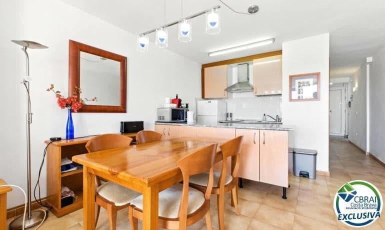 1 bedroom Apartment for sale in Empuriabrava - € 135,000 (Ref: 9142773)