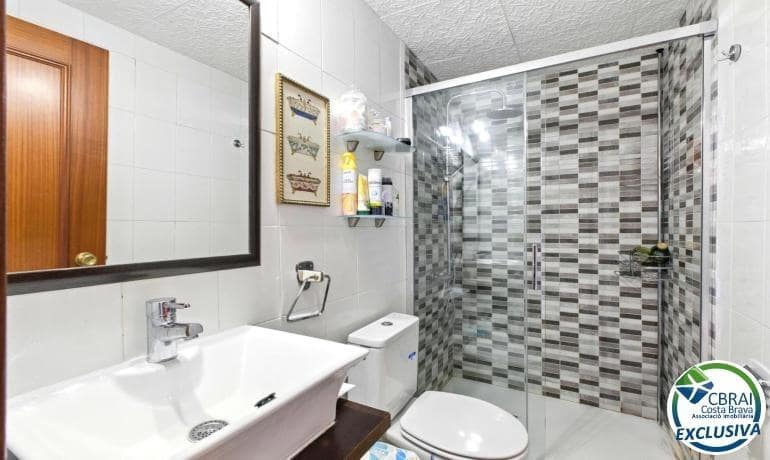 1 bedroom Apartment for sale in Empuriabrava - € 135,000 (Ref: 9142773)