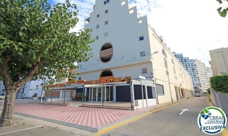 1 bedroom Apartment for sale in Empuriabrava - € 135,000 (Ref: 9142773)