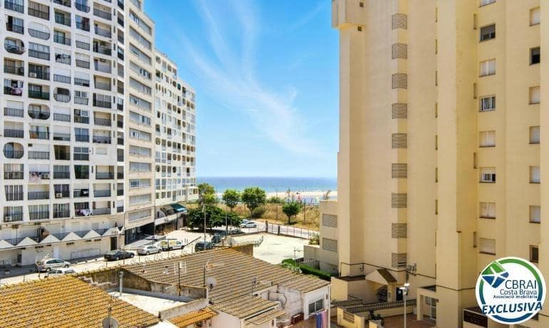 1 bedroom Apartment for sale in Empuriabrava - € 135,000 (Ref: 9142773)