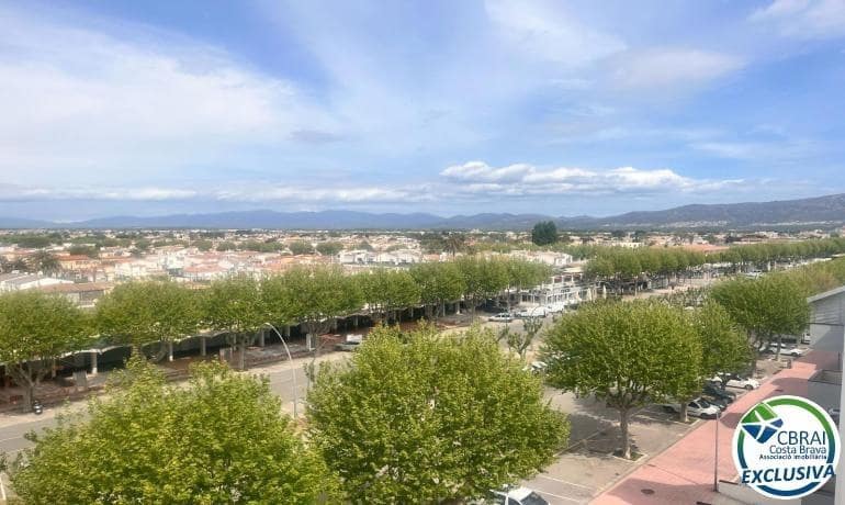 1 bedroom Apartment for sale in Empuriabrava - € 135,000 (Ref: 9142773)