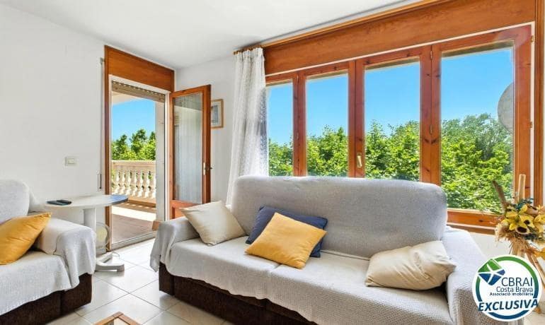 1 bedroom Apartment for sale in Empuriabrava with pool - € 120,000 (Ref: 9142778)