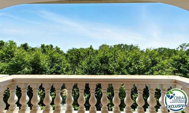 1 bedroom Apartment for sale in Empuriabrava with pool - € 120,000 (Ref: 9142778)