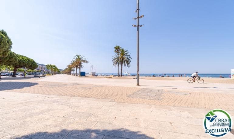 2 soveværelse Lejlighed til salg i Roses - € 600.000 (Ref: 9142780)