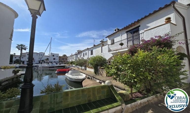 3 bedroom Apartment for sale in Empuriabrava - € 495,000 (Ref: 9142781)