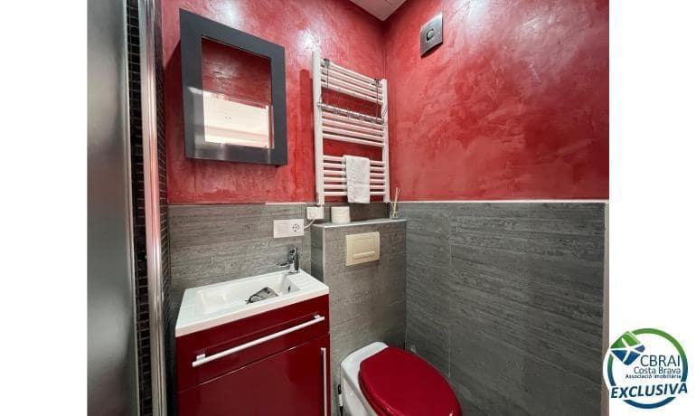 4 soverom Villa til salgs i Empuriabrava med svømmebasseng garasje - € 549 000 (Ref: 9142784)