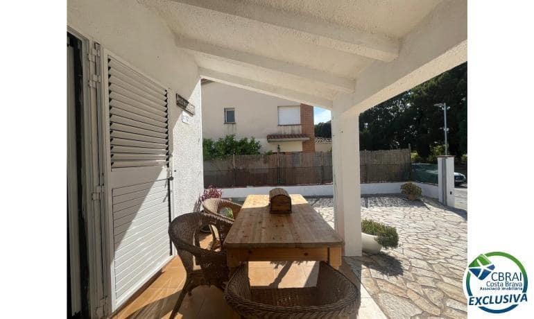 3 bedroom Townhouse for sale in Roses - € 340,000 (Ref: 9142785)
