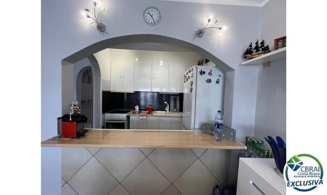 2 makuuhuone Asunto myytävänä paikassa Empuriabrava, Castelló d'Empúries - 325 000 € (Ref: 9146977)