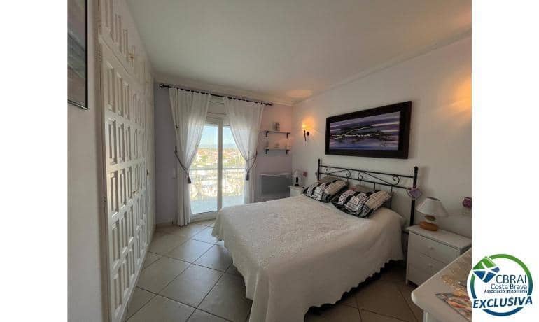 2 sovrum Lägenhet till salu i Empuriabrava - 325 000 € (Ref: 9146977)