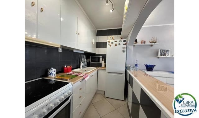 2 makuuhuone Asunto myytävänä paikassa Empuriabrava, Castelló d'Empúries - 325 000 € (Ref: 9146977)