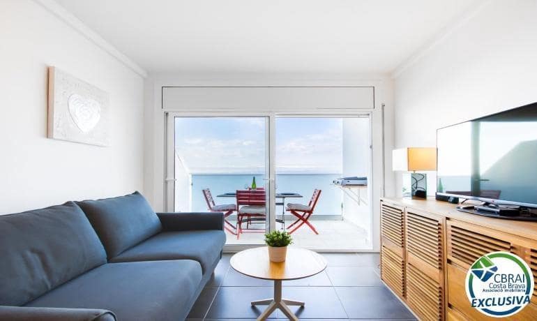 1 bedroom Apartment for sale in Roses - € 214,000 (Ref: 9149156)