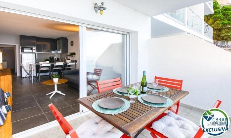 1 bedroom Apartment for sale in Roses - € 214,000 (Ref: 9149156)