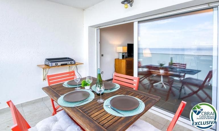 1 bedroom Apartment for sale in Roses - € 214,000 (Ref: 9149156)
